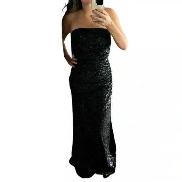 Badgley Mischka Black Crushed Velvet Grown Strapless Size 4 - Picture 2 of 9